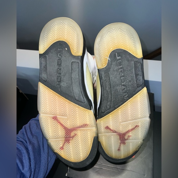 Air Jordan 5 Retro “Fire Red” - Picture 3 of 11